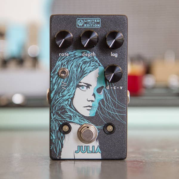 JULIA CHORUS/VIBRATO - 0117 LIMITED EDITION